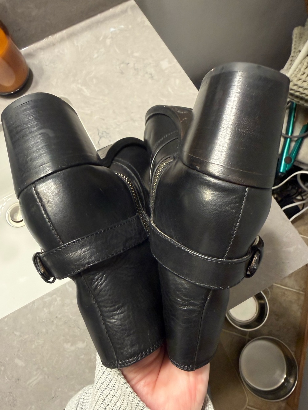 Frye Janis Shield Western size 8 Black Leather Ankle Booties Buckle stack heel - Picture 13 of 15